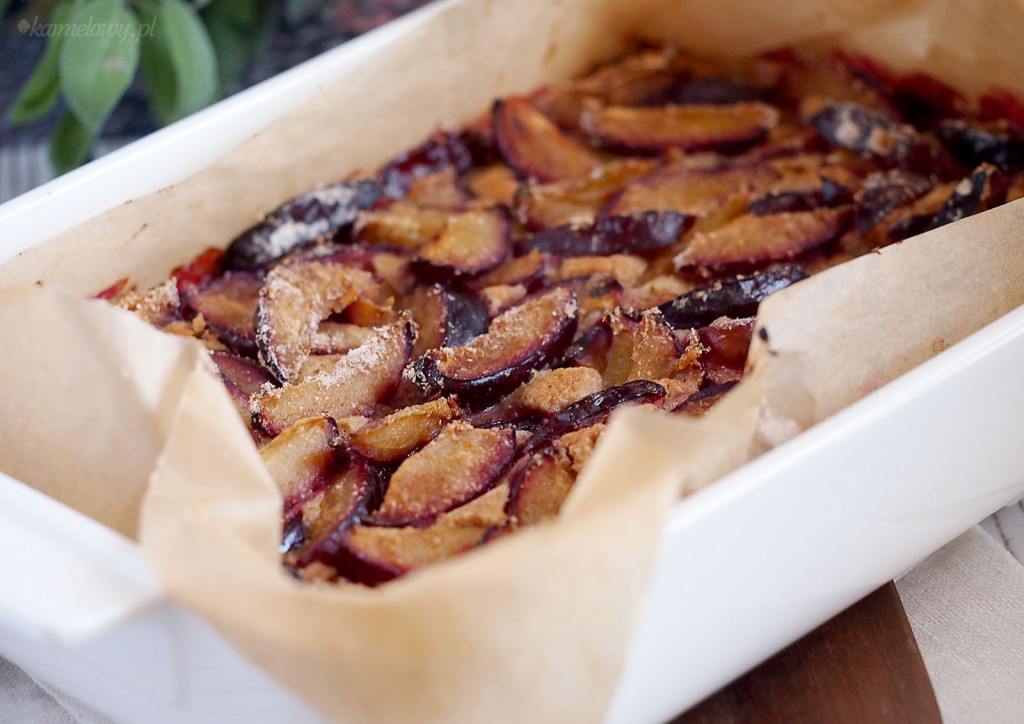 Pełnoziarniste ciasto ze śliwkami / Whole wheat plum cake