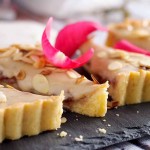Mazurek rozano-kawowy / Easter shortbread with coffee and rose petal jam