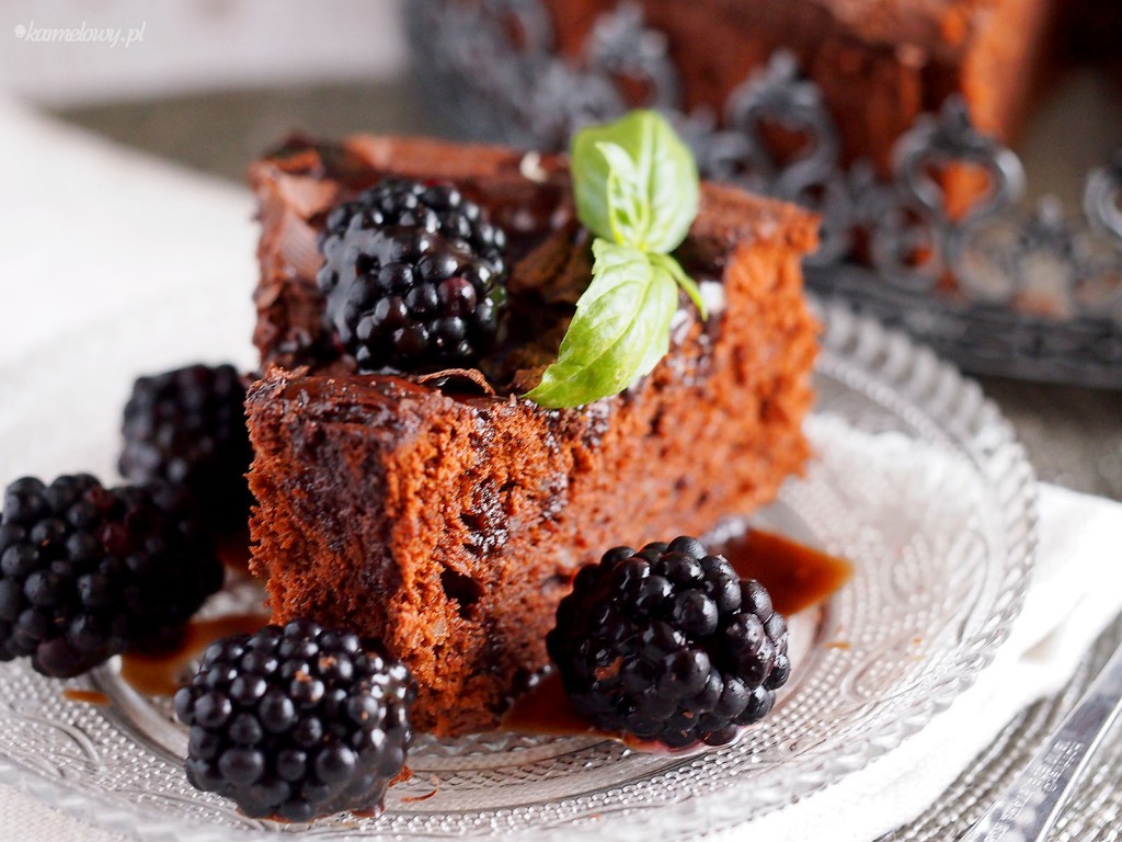 Czekoladowe ciasto z białek / Chocolate egg white cake