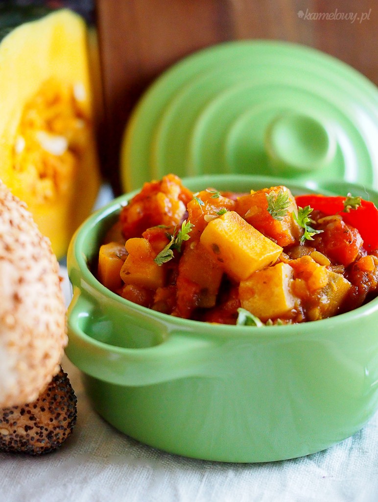 Jesienny gulasz z dynią, cukinią i soczewicą / Fall pumpkin, zucchini and lentil stew