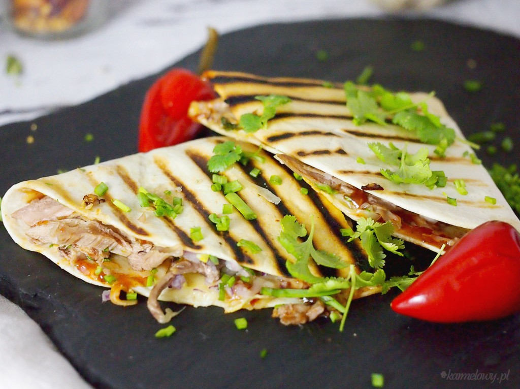 Quasedillas z kaczką w sosie bbq / Bbq duck quasedillas