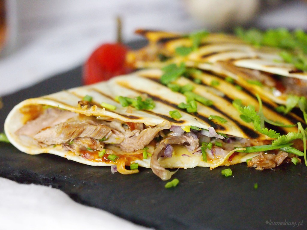 Quasedillas z kaczką w sosie bbq / Bbq duck quasedillas