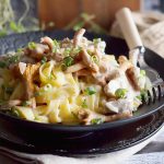 Makaron w sosie z wieprzowiną i kurkami / Pork and chanterelle pasta