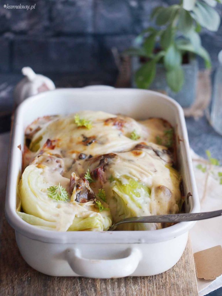 Mloda-kapusta-zapiekana-w-beszamelu-Young-cabbage-baked-with-bechamel-sauce