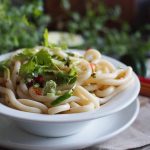 Makaron-udon-z-chilli- szpinakiem-Udon-noodle-salad-with-chilli -nd-spinach