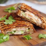 Tosty-z-lososiem-awokado-i-mozzarella-Salmon-avocado-and-mozzarella-toast