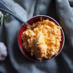 Surowka-z-marchewki-i-pora-Carrot-and-leek-slaw