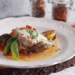 Szybki-kurczak-z-suszonymi-pomidorami-i-mozzarella-Easy-chicken-with-sun-dried-tomatoes-and-mozzarella