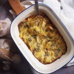 Ziemniaki-zapiekane-z-serem-Cheesy-scalloped-potatoes